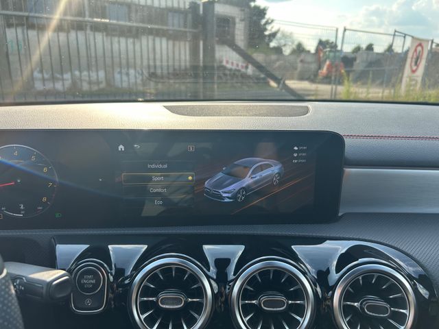 Mercedes-Benz Classe CLA 200 AMG Line – Image 14