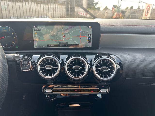 Mercedes-Benz Classe CLA 200 AMG Line – Image 16