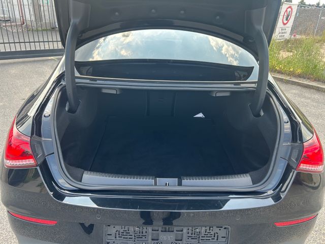 Mercedes-Benz Classe CLA 200 AMG Line – Image 10