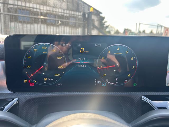 Mercedes-Benz Classe CLA 200 AMG Line – Image 30