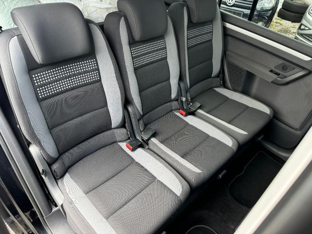 Volkswagen Touran Life Panorama Navi Sièges chauffants – Image 37