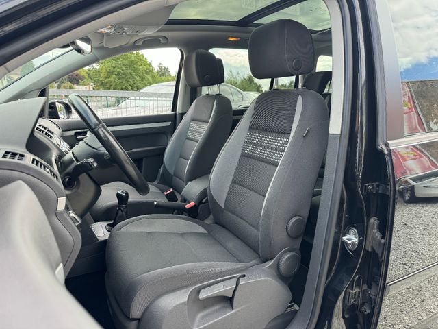 Volkswagen Touran Life Panorama Navi Sièges chauffants – Image 33