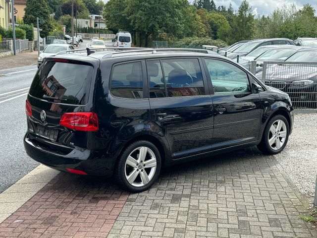 Volkswagen Touran Life Panorama Navi Sièges chauffants – Image 23