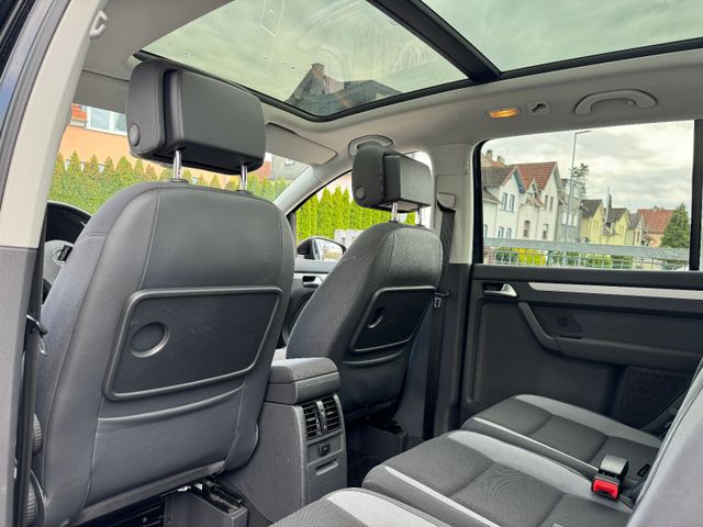 Volkswagen Touran Life Panorama Navi Sièges chauffants – Image 32